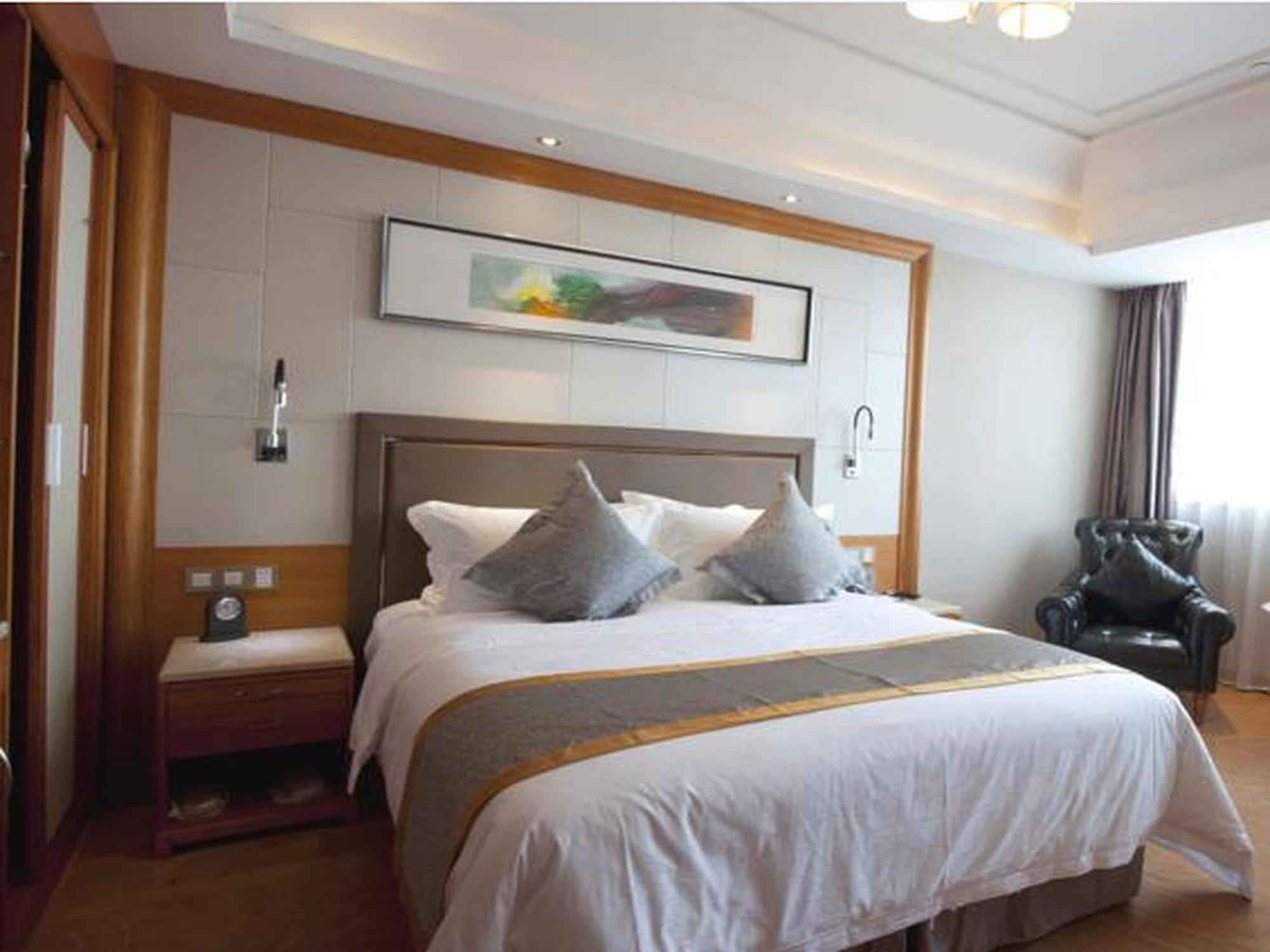 Hotel Friend 4*
